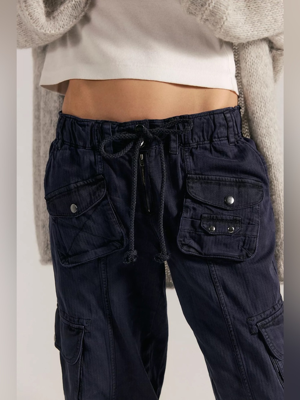 Free People Tahiti Cargo Black Pants Size Medium - Picture 2 of 10
